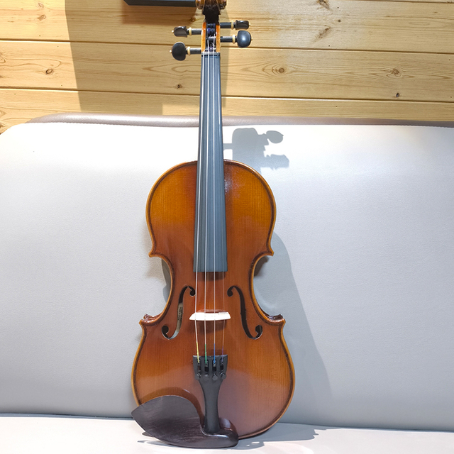 Violín profesional con tapa maciza de abeto europeo y arce flameado: perfecto para actuaciones