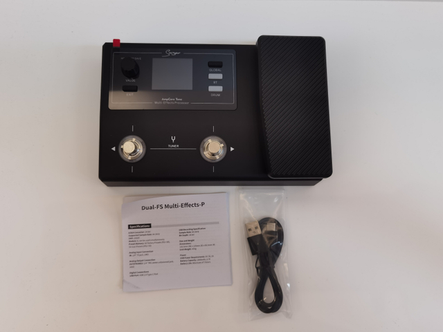 Pedal de efectos múltiples para guitarra a granel al por mayor | Procesador multiefectos recargable AmpCore Tone | SNR de 100 dB para distribuidores de instrumentos musicales