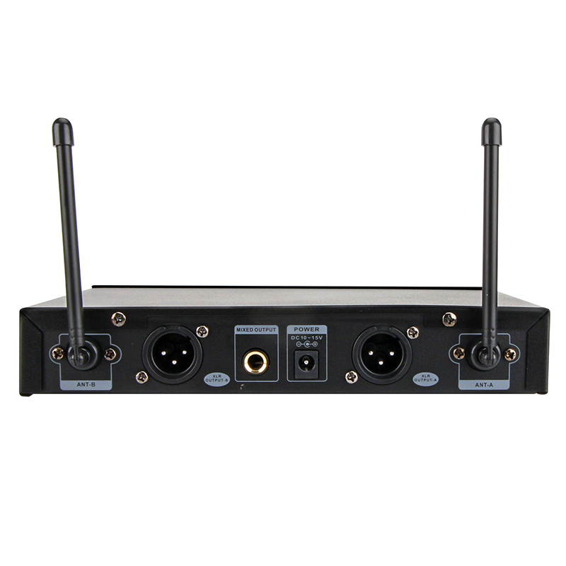 micr&oacute;fono inal&aacute;mbrico alimentado